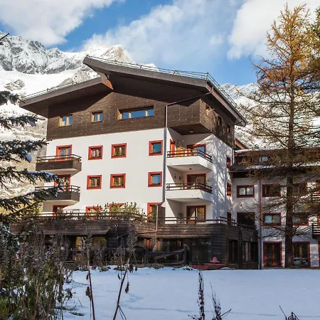 Daire In Aosta Valley Near Lift *