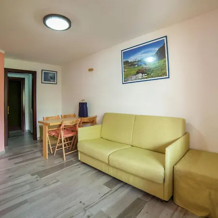 In Aosta Valley Near Lift * 布勒伊-切尔维尼亚