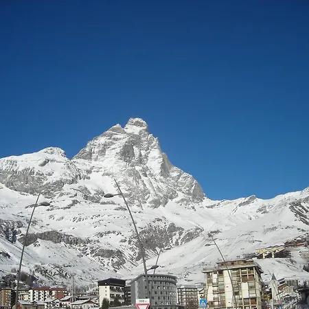 In Aosta Valley Near Lift Apartament Breuil-Cervinia