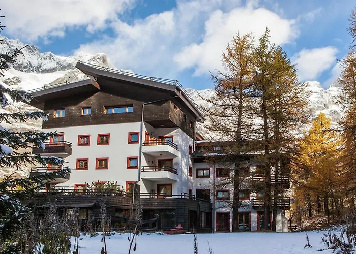 In Aosta Valley Near Lift Lejlighed Breuil-Cervinia